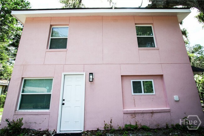 Building Photo - 1904 E 51st St