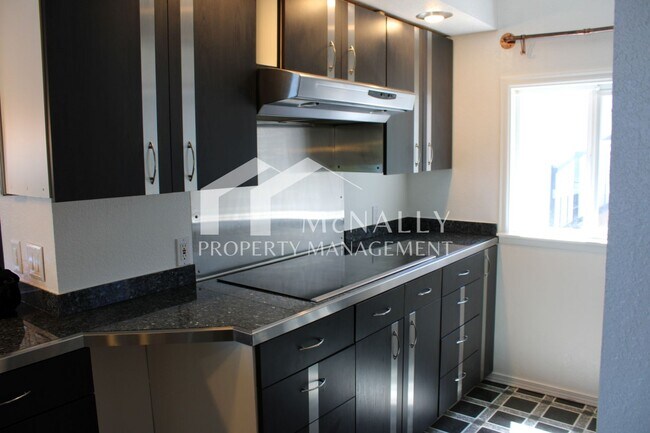 Building Photo - 2920 N 31st St