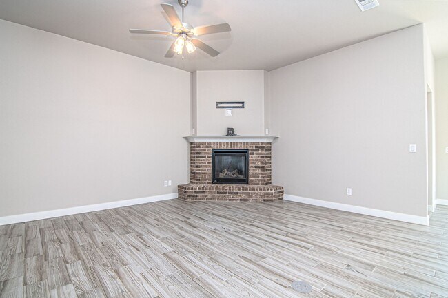 Building Photo - 2408 Outlaw Ct