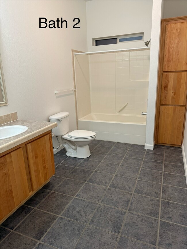 Building Photo - 2665 Bridle Trail Ln