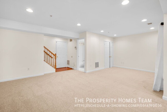 Building Photo - 9752 Evening Bird Ln