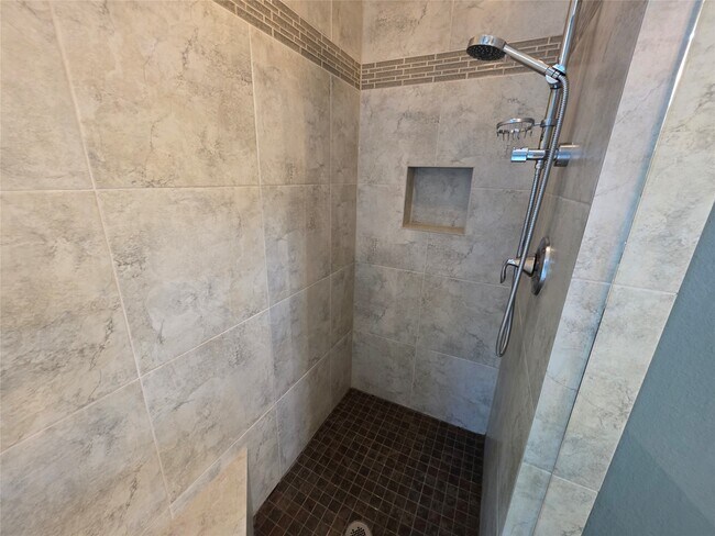 Building Photo - 4315 Schuler St