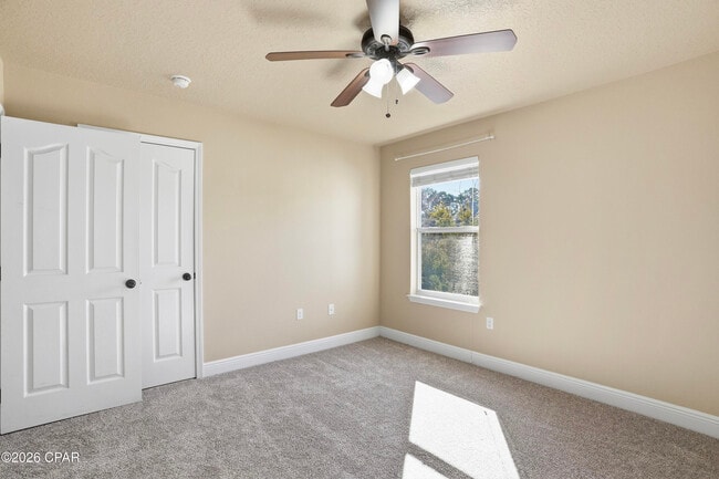 Building Photo - 323 Madison Circle