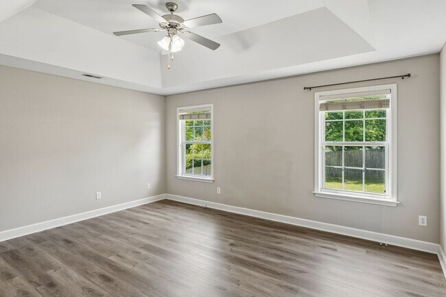 Building Photo - 2601 Danbury Cir