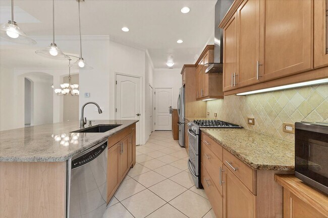 Building Photo - 7236 Lismore Ct