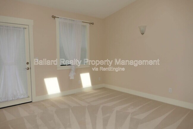 Building Photo - 3032 NW 59th St
