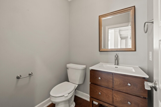 Building Photo - 916 Star of Danube Way