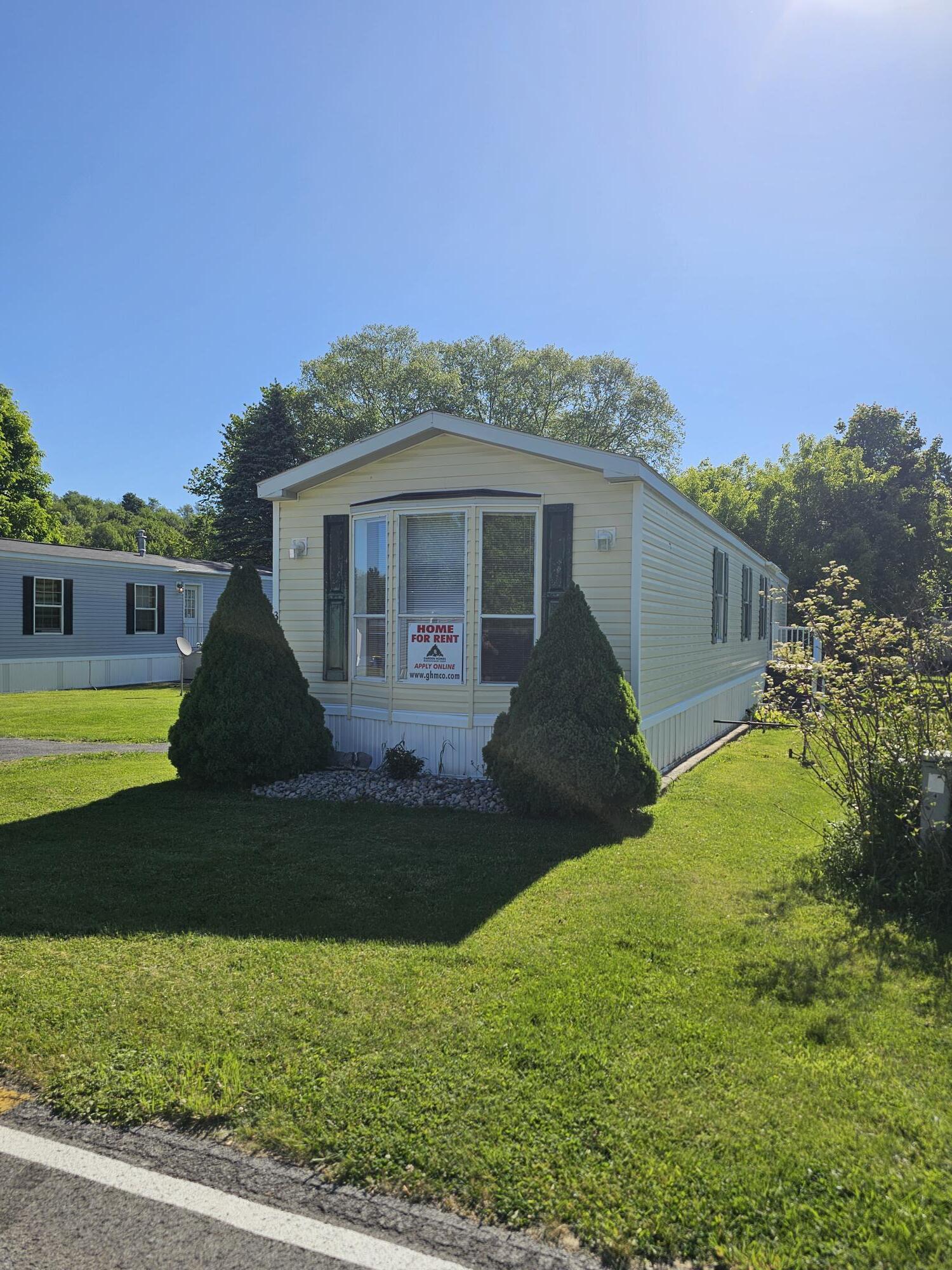Building Photo - 35 Woodside Ln