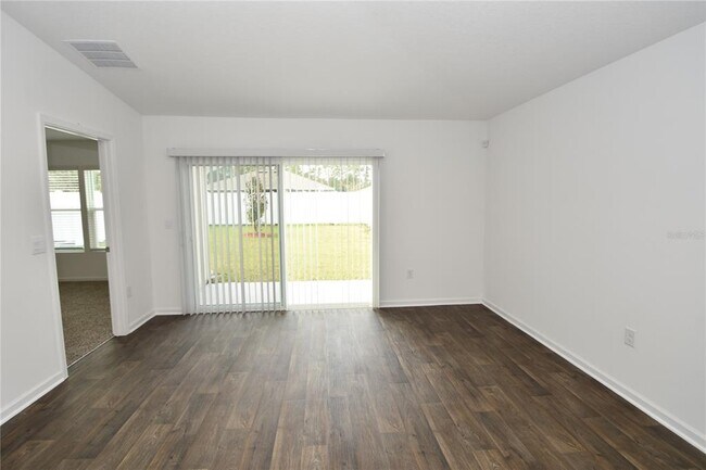 Building Photo - 6 Prosperity Ln