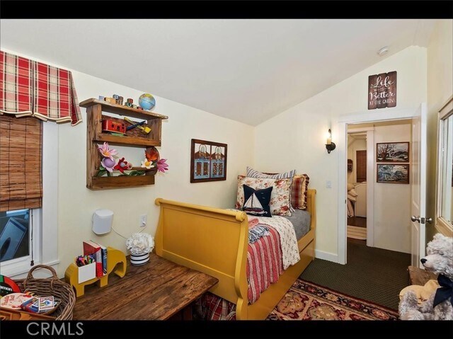 Building Photo - 855 Lake Dr