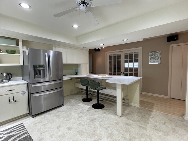 Building Photo - 4009 St Clair St