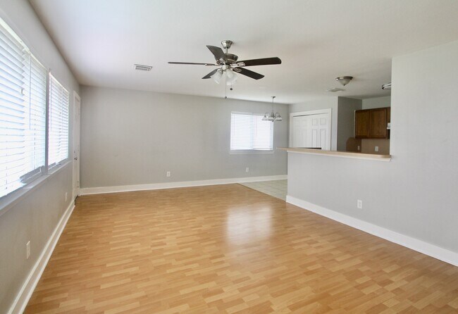 Building Photo - 19507 Winston Hill Dr