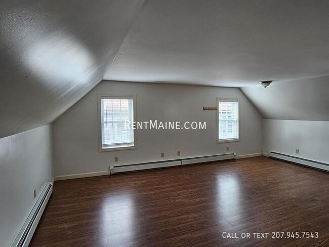 Building Photo - 105 Cony St