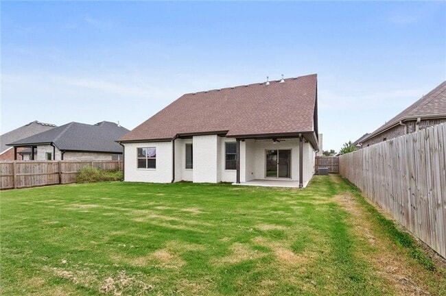 Building Photo - 4400 SW Eggersway Pl