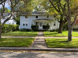 Building Photo - 223 Gibson St