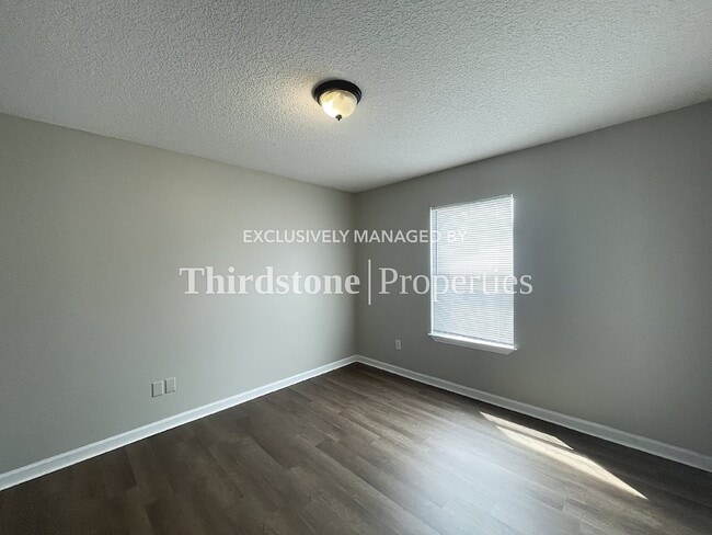 Building Photo - 9248 8th Ave