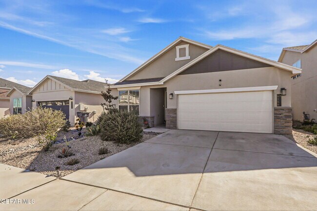 Building Photo - 6166 Hidden Psge Ave