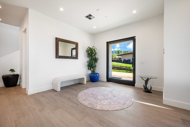Building Photo - 804 Anapuni Loop