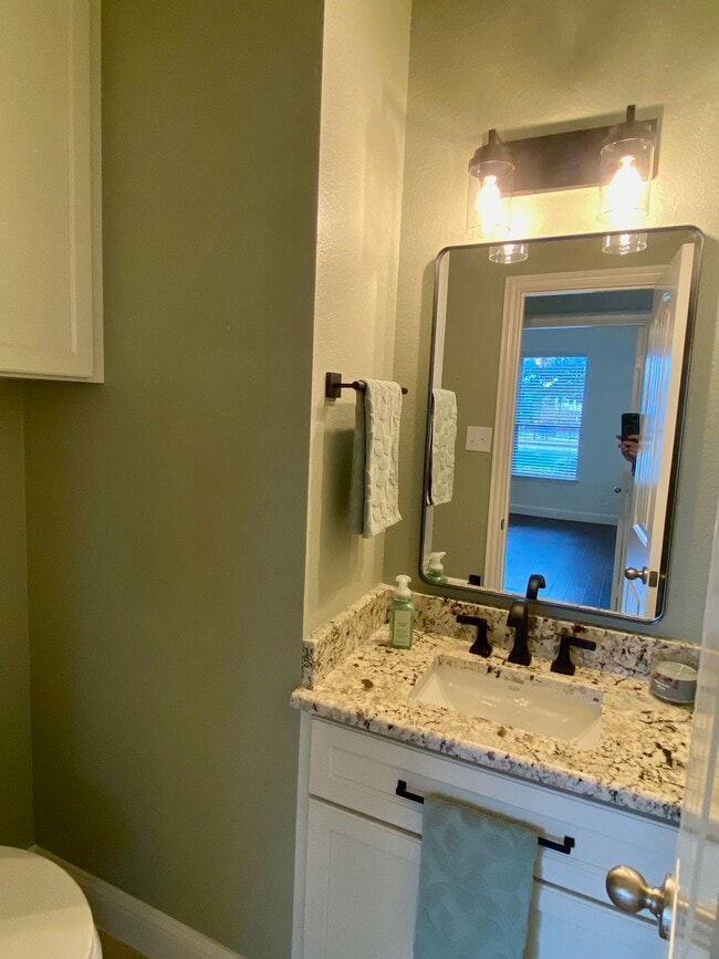 Building Photo - 5432 Mesquite Dr