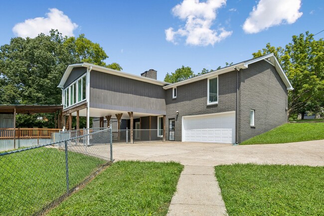 Building Photo - 326 Draper Cir