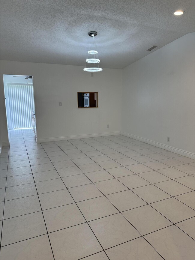 Building Photo - 15729 Bottlebrush Cir