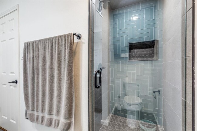 Building Photo - 11127 Pinehurst Dr