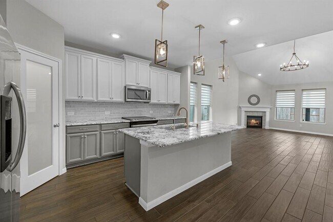Building Photo - 5502 Pearl Vis Dr