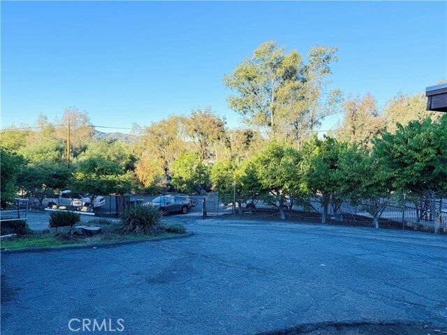 Building Photo - 1034 Avocado Ave