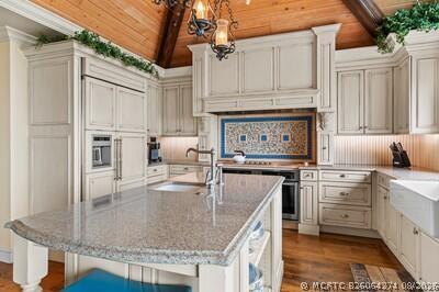 Building Photo - 965 Pebble Ln