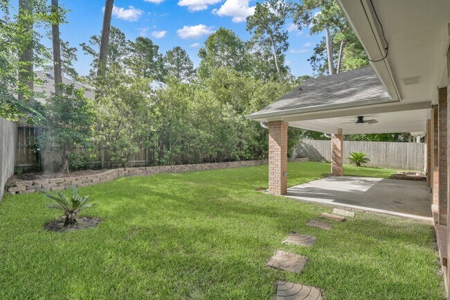 Building Photo - 3030 Hemingway Dr