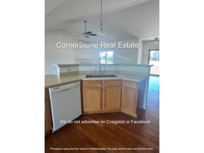 Building Photo - 655 Plantation Dr