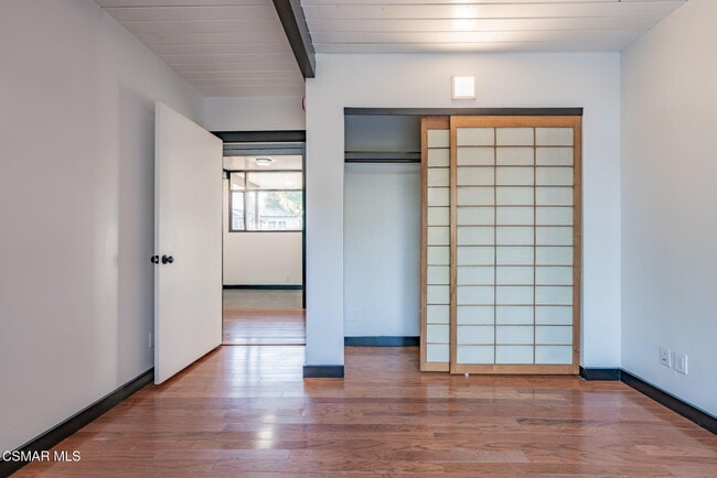 Building Photo - 1411 Ojai Rd
