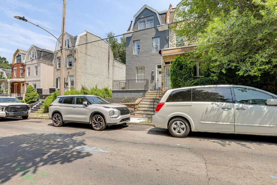 Building Photo - 5321 Wakefield St