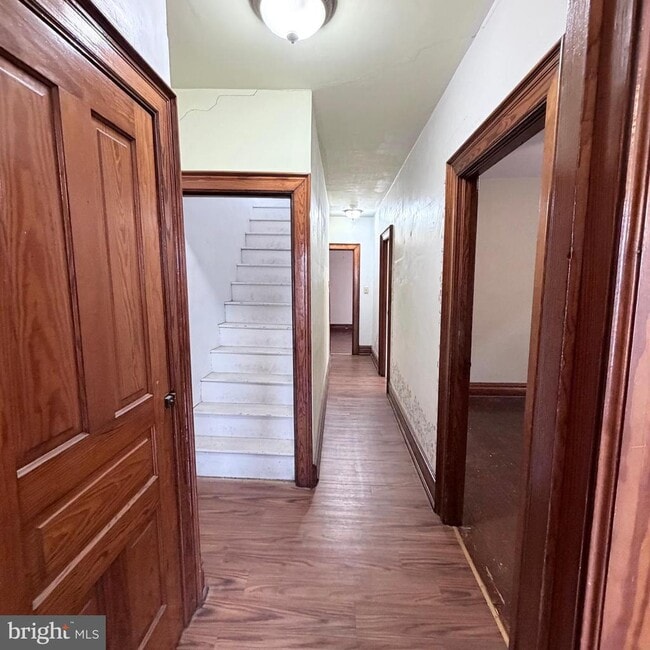 Building Photo - 235 Park Ave