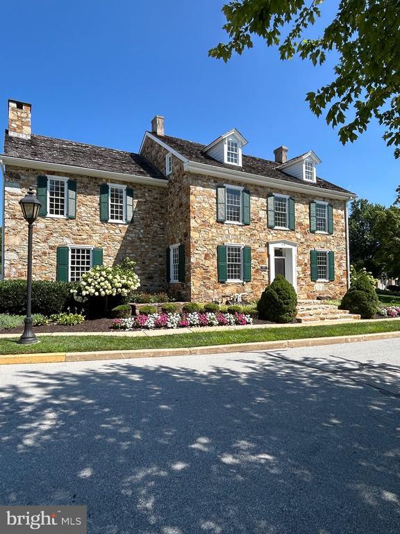 Building Photo - 309 Newport Pl