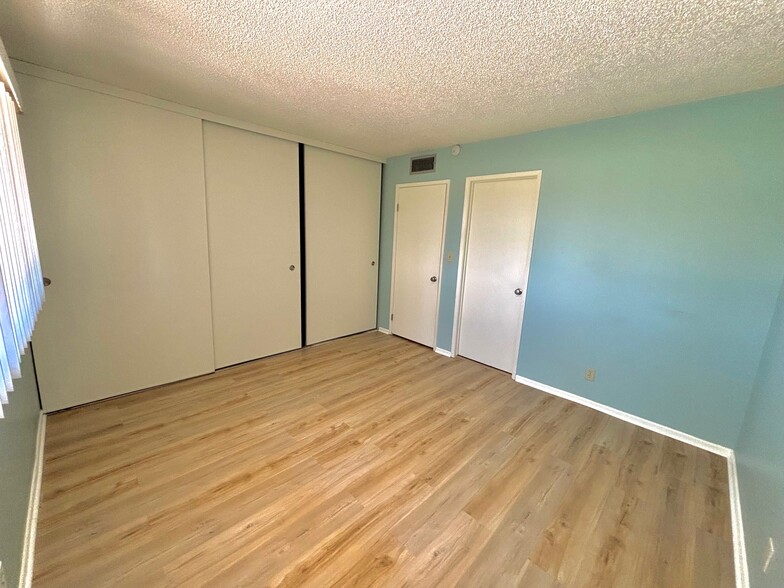 Building Photo - 14305 Augusta Dr