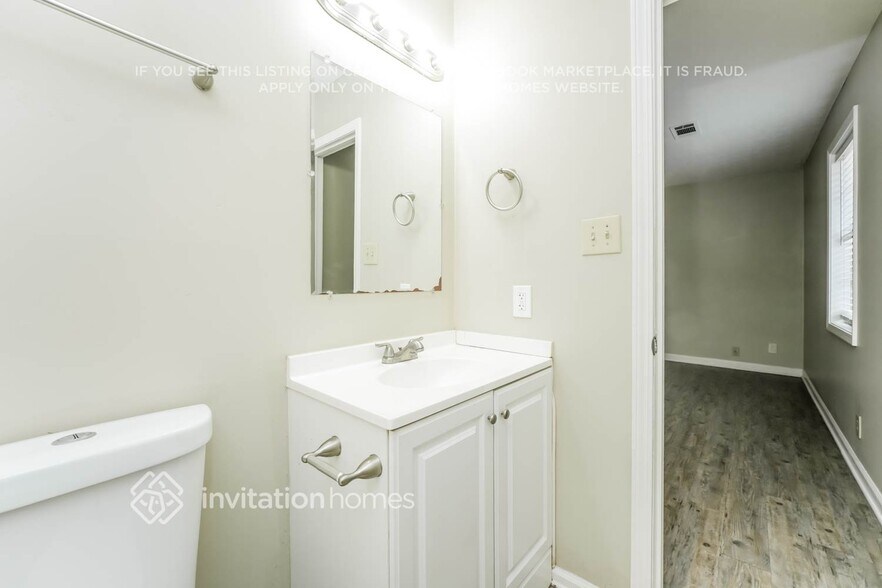 Building Photo - 373 Rustic Ridge Cir