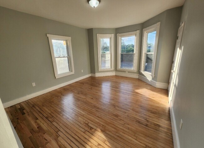 Building Photo - 91 E Ashland St