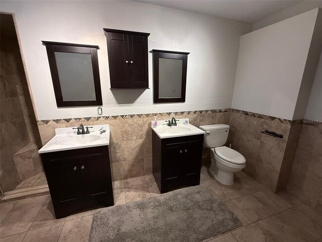 Building Photo - 20979 Lawson Ave