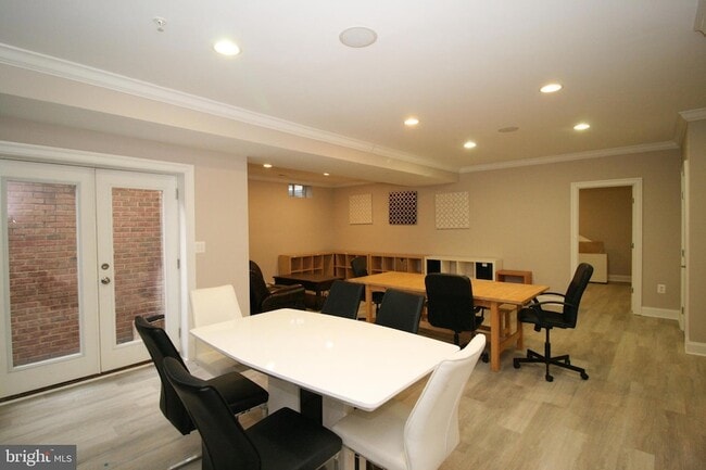 Building Photo - 102 Bullard Cir