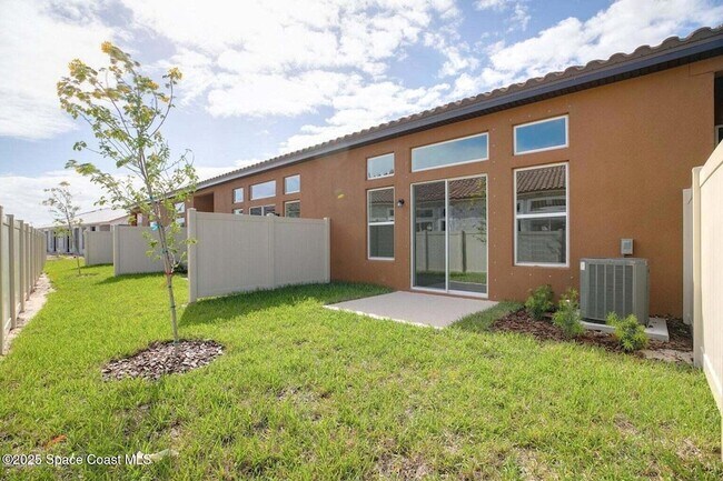 Building Photo - 759 Simeon Dr