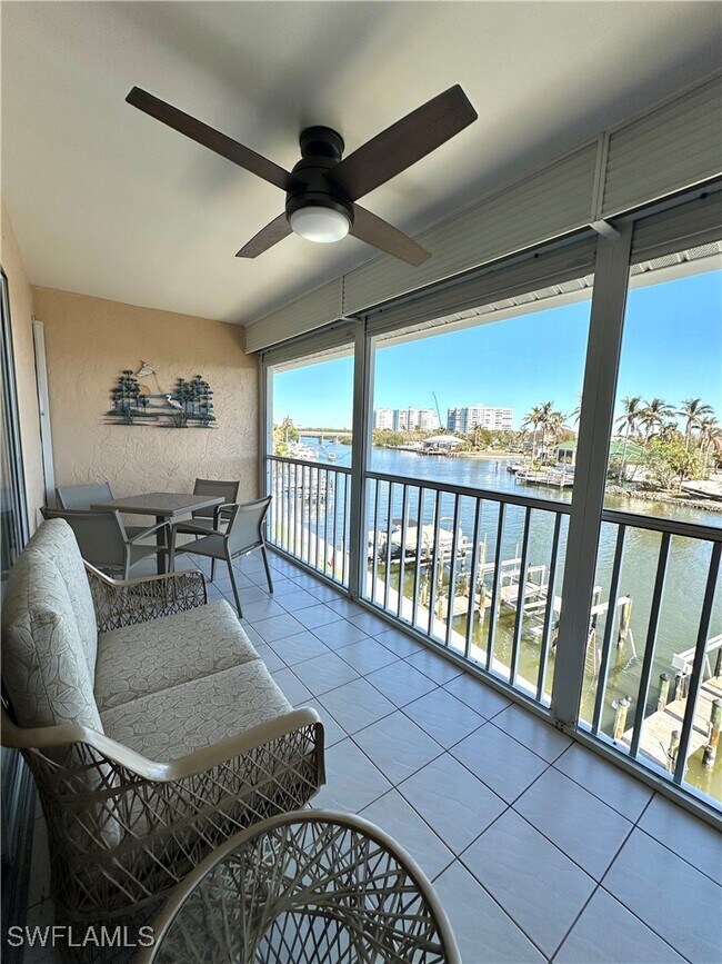 Building Photo - 10686 Gulf Shore Dr