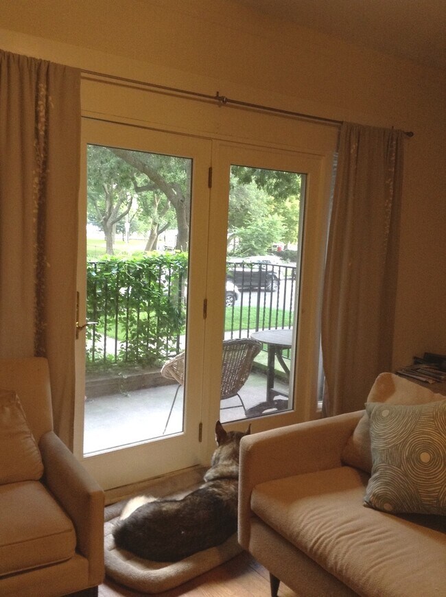 Building Photo - 1101 W Pratt Blvd