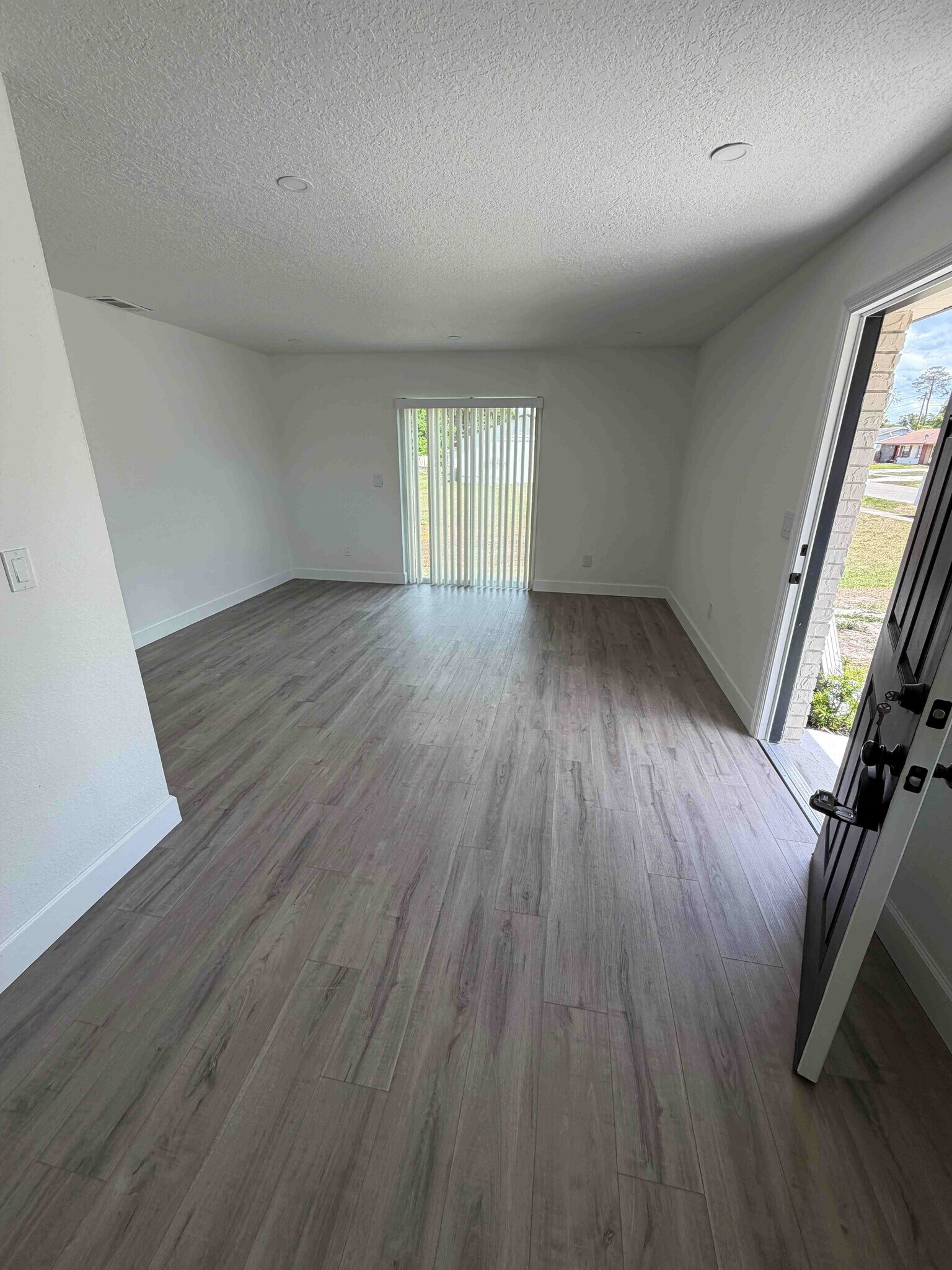 Building Photo - 11803 Alafaya Woods Ct