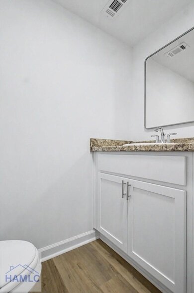 Building Photo - 20-B1 Frasier Ln SW