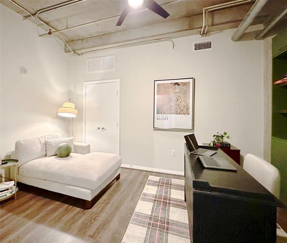 Building Photo - 1001 Belleview St