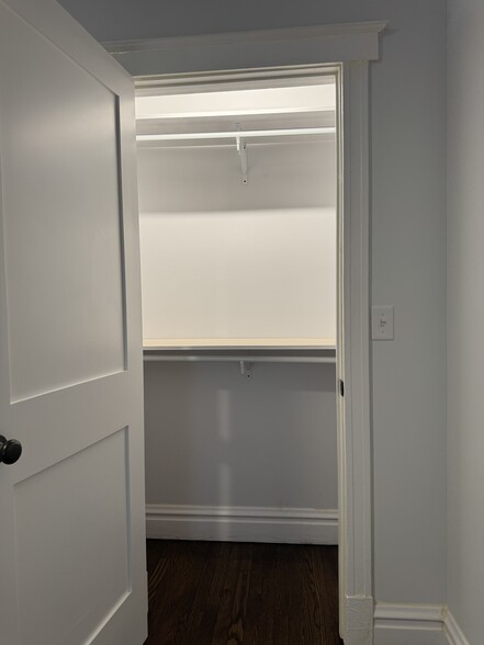 Building Photo - 5011 S Broadway