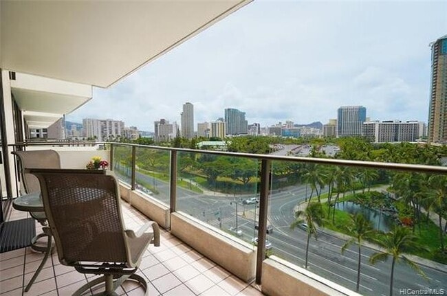 Building Photo - 1860 Ala Moana Blvd