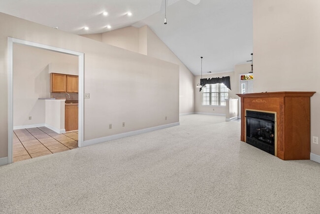 Building Photo - Sand Ridge Home