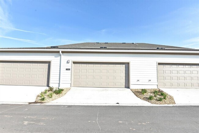 Building Photo - 2948 Voyager Ave
